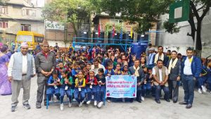 विश्व स्कुल दुध दिवसका अवसरमा अप्टिमिष्ट क्लब अफ डेरी इन्टरप्रियनर्स र डेरी एसोसिएसनले विद्यार्थीलाई गराए दूध पान